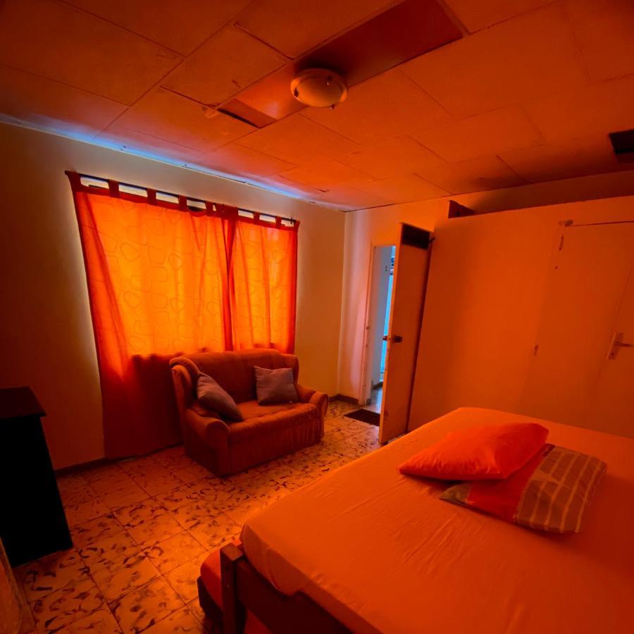 Hostal Casa Las Tias Medellín Exterior foto
