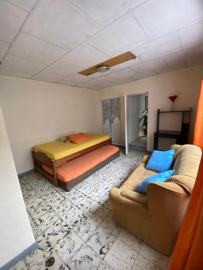 Hostal Casa Las Tias Medellín Exterior foto