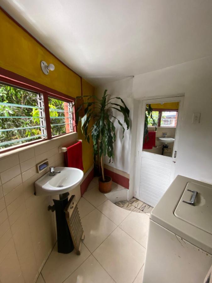 Hostal Casa Las Tias Medellín Exterior foto